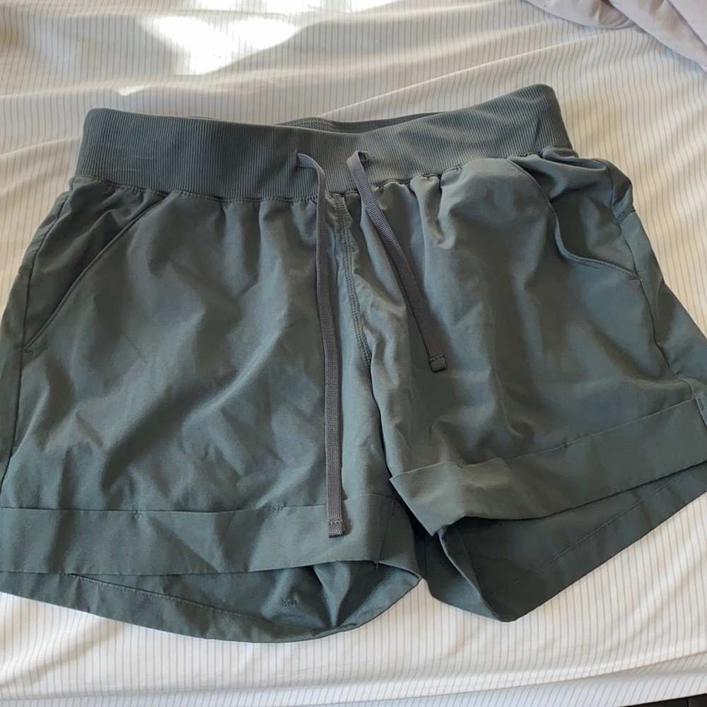 Athletic shorts